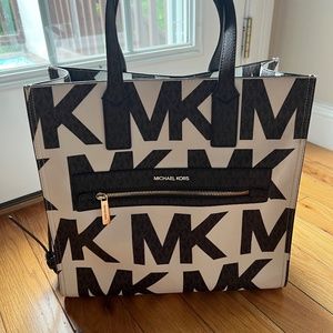 Michael Kors Large Logo Tote Bag